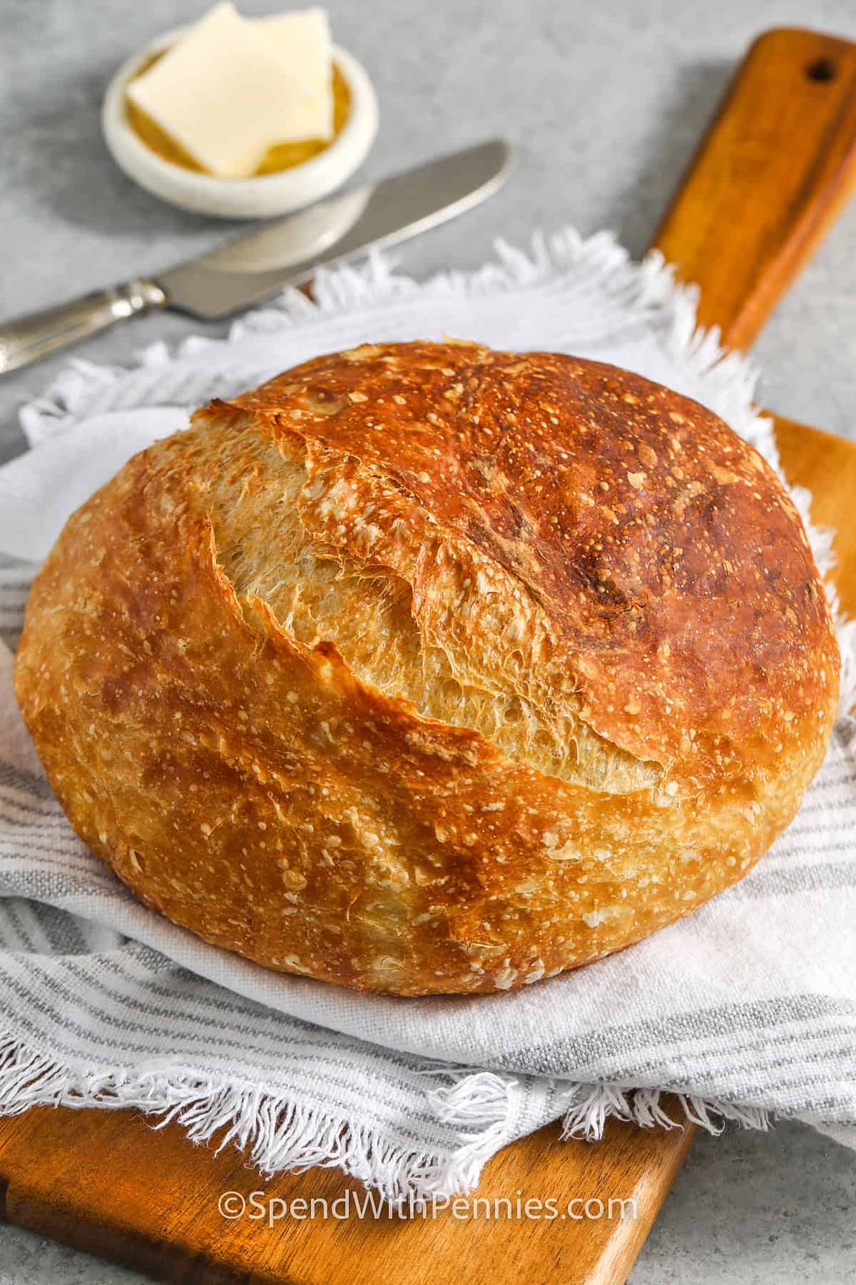 Bake Crusty No-Knead Bread: 5-Minute Prep for Bakery Results